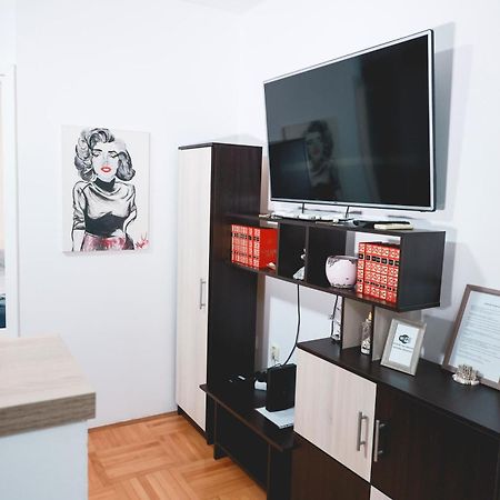 Lucasa Apartment Суботица Екстериор снимка