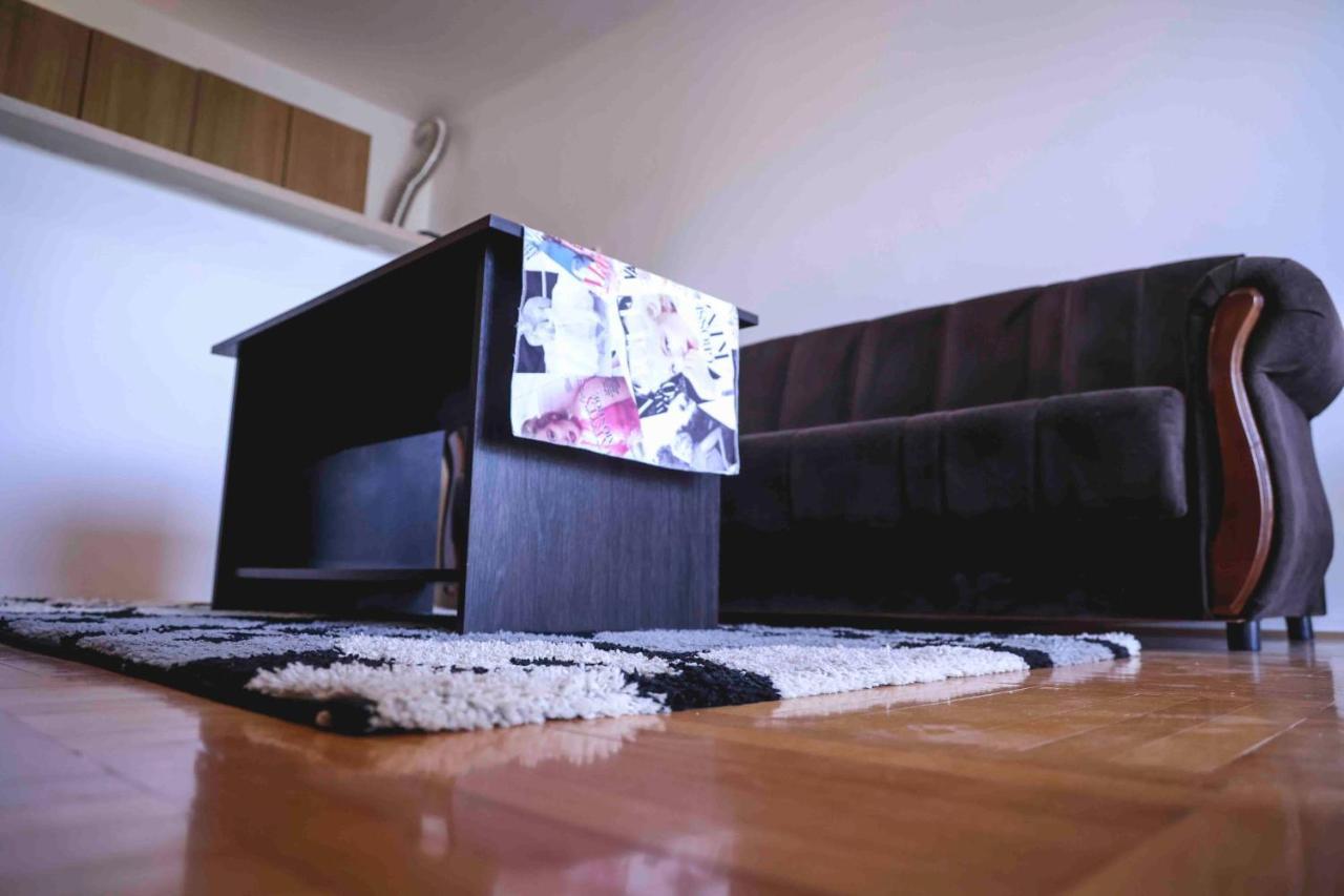 Lucasa Apartment Суботица Екстериор снимка