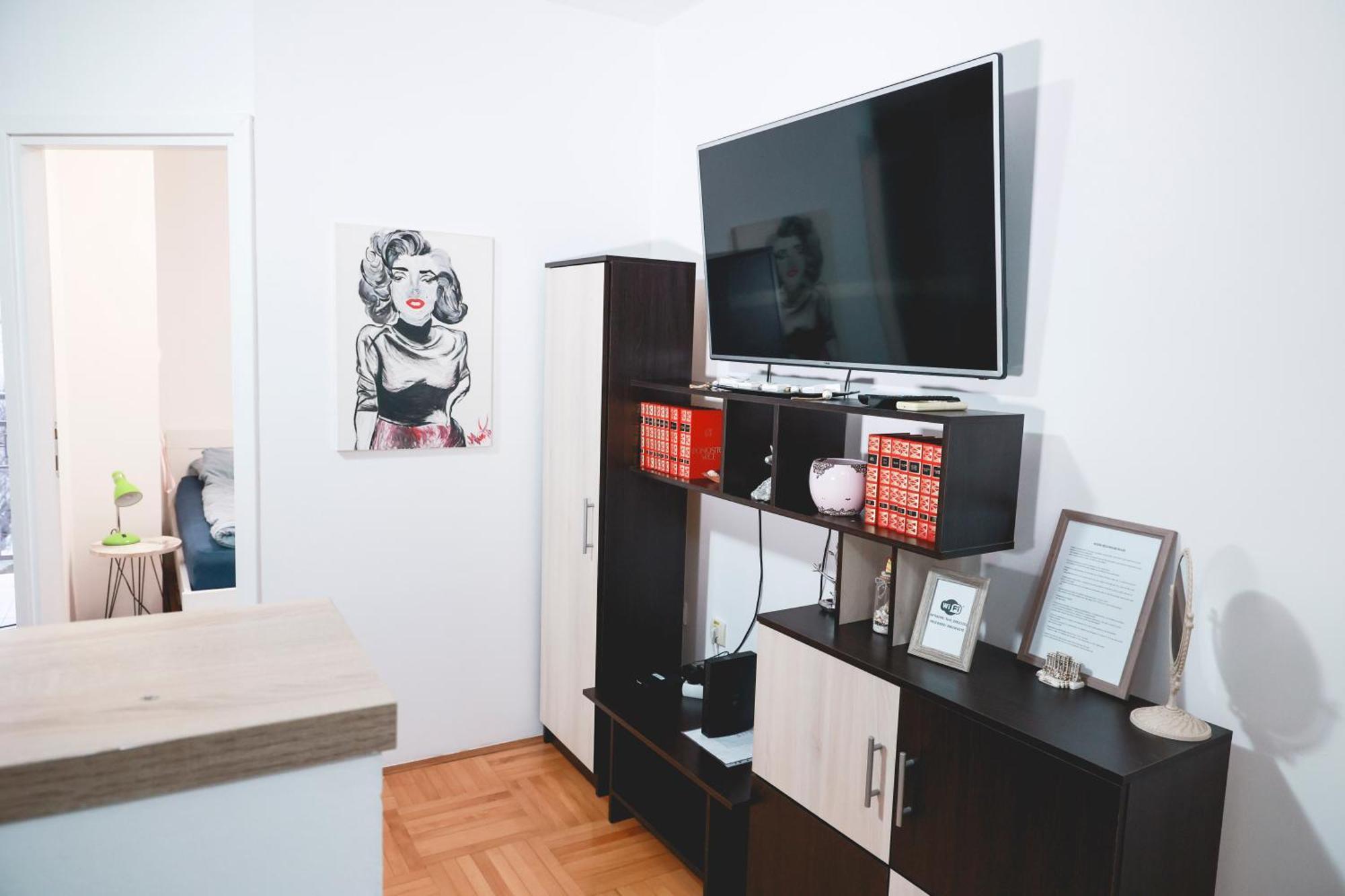 Lucasa Apartment Суботица Екстериор снимка